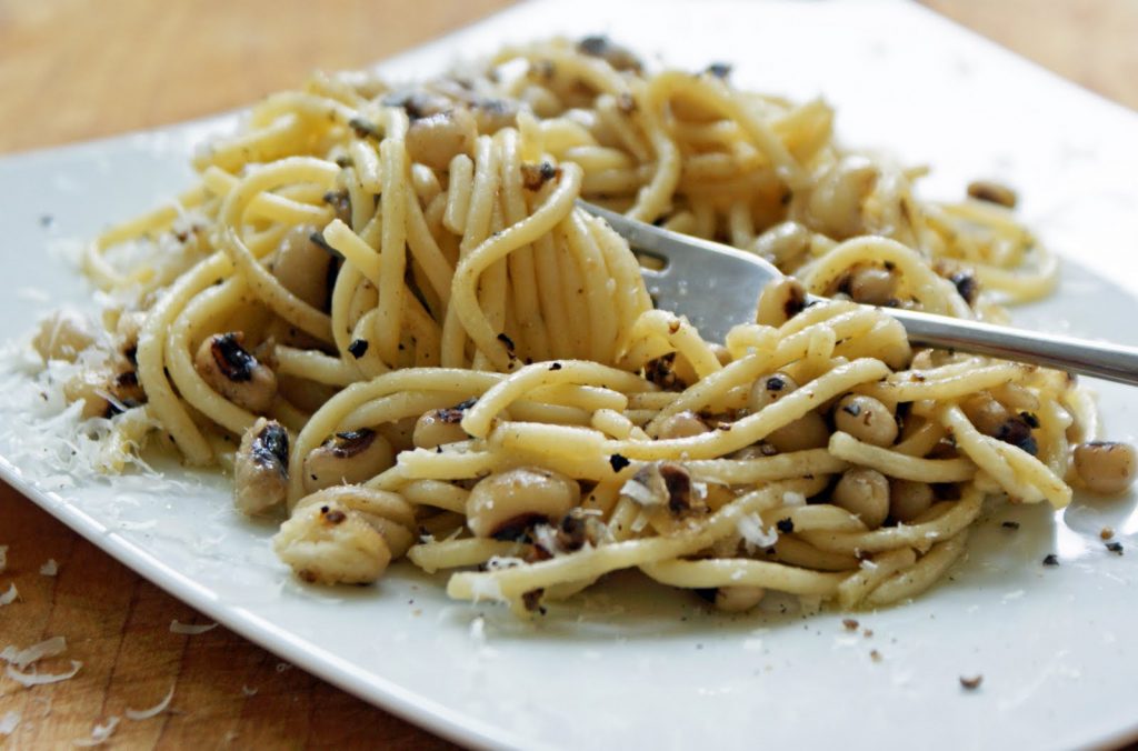 Vì sao món mỳ Ý sốt với phô mai lại được nhiều người yêu thích?